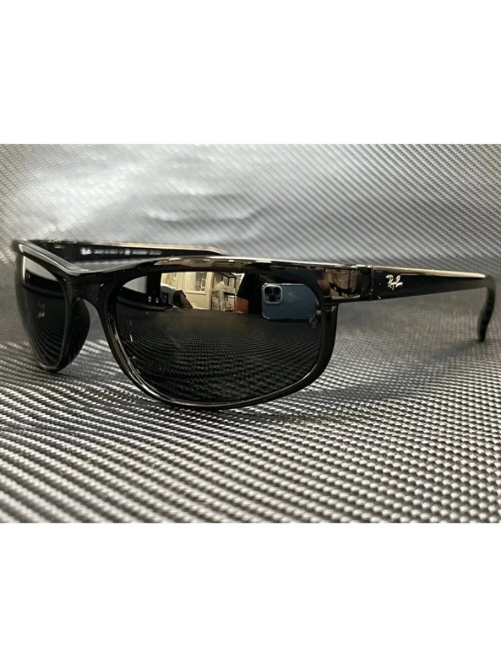 New Ray-Ban Men  Sunglasses --130.\